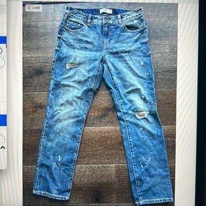 Cabi Women’s boyfriend distressed jeans